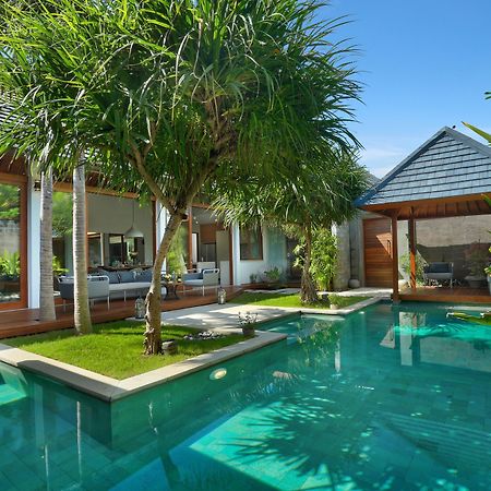 Villa Odyssey เซมินยัค ภายนอก รูปภาพ
